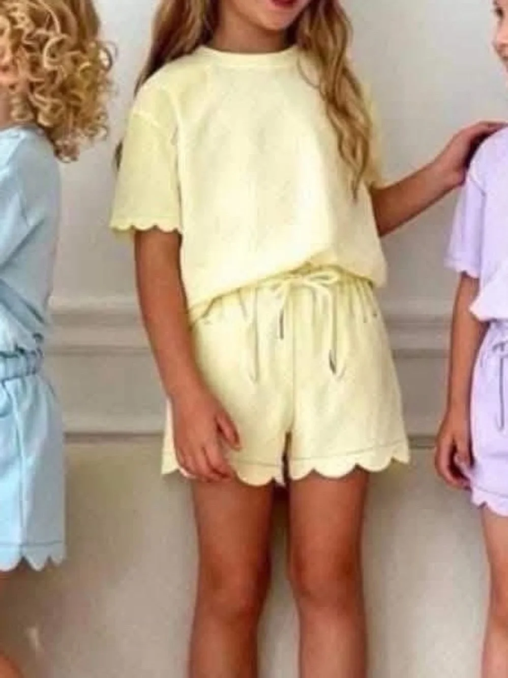 N/A soft yellow